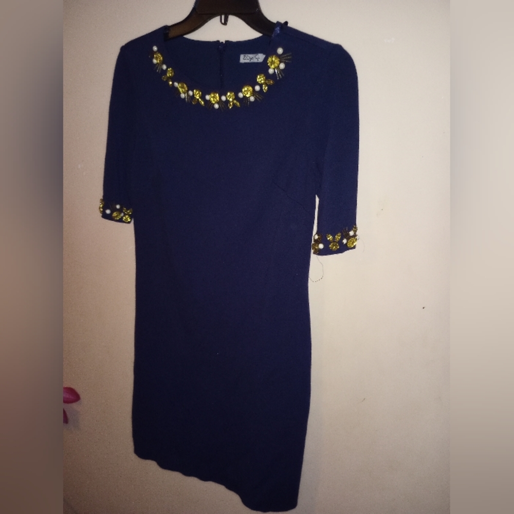 Dress - Picture 5 of 8